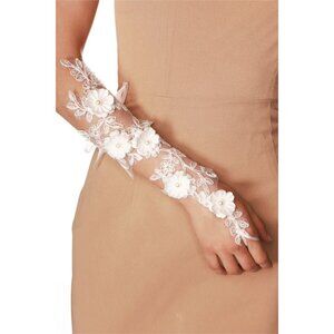 Bronx and Banco Floral Gloves in White Medium/Large New Womens Bridal Wedding